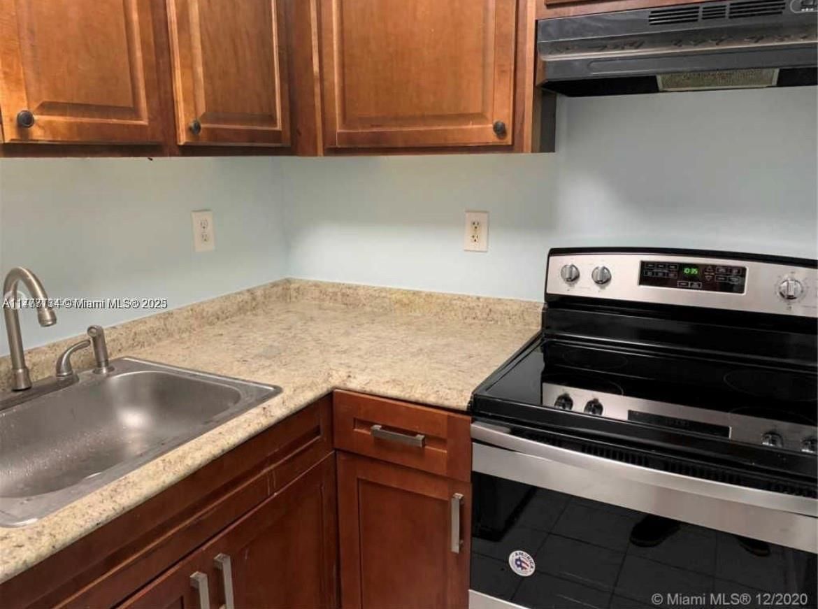 Real estate property located at 241 9th Ave #109, Broward, Ocean Drive Estates Condo, Pompano Beach, FL