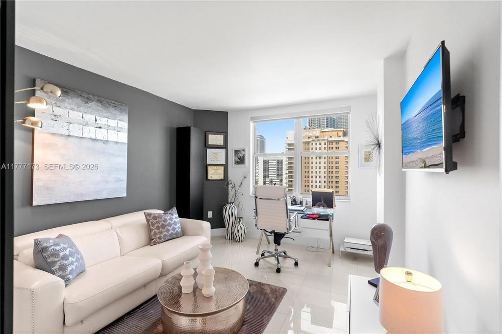 Real estate property located at 1950 Ocean Dr #12H, Broward, Hemispheres Condo, Hallandale Beach, FL
