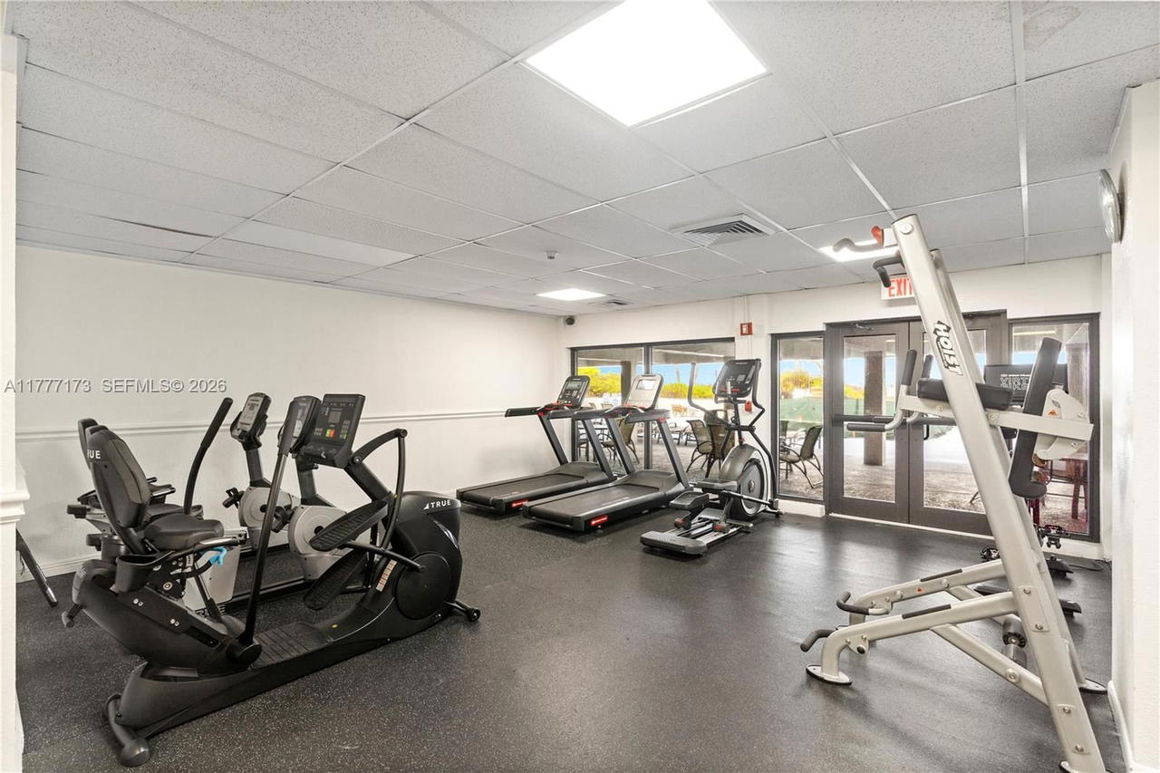 Real estate property located at 1950 Ocean Dr #12H, Broward, Hemispheres Condo, Hallandale Beach, FL