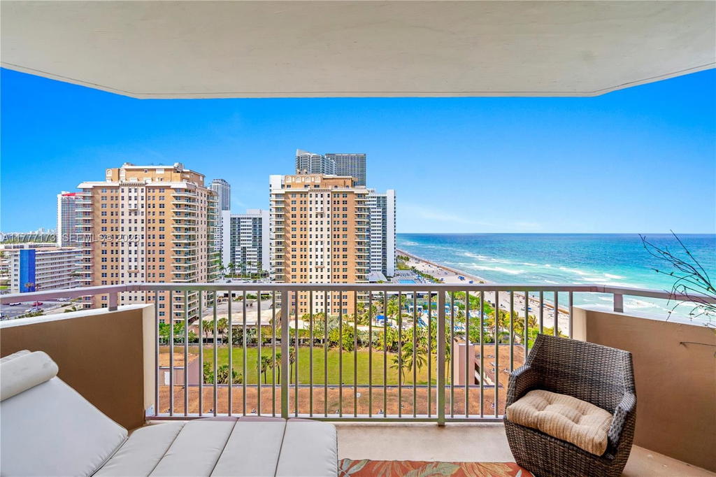 Real estate property located at 1950 Ocean Dr #12H, Broward, Hemispheres Condo, Hallandale Beach, FL