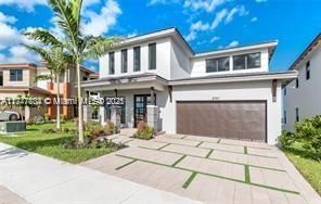 Real estate property located at 8741 159th St, Miami-dade, Dunnwoody Lake, Miami Lakes, FL