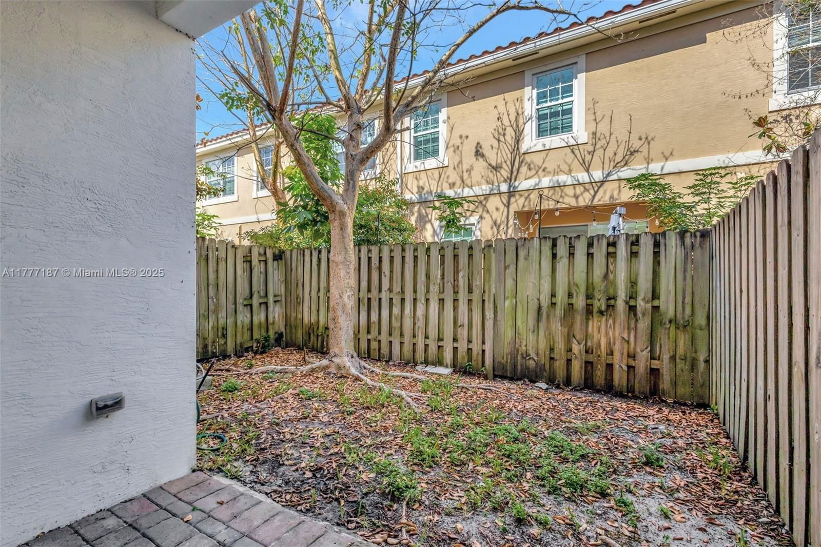 Real estate property located at 4343 Chalmers Ln, Palm Beach, Charleston Commons, West Palm Beach, FL