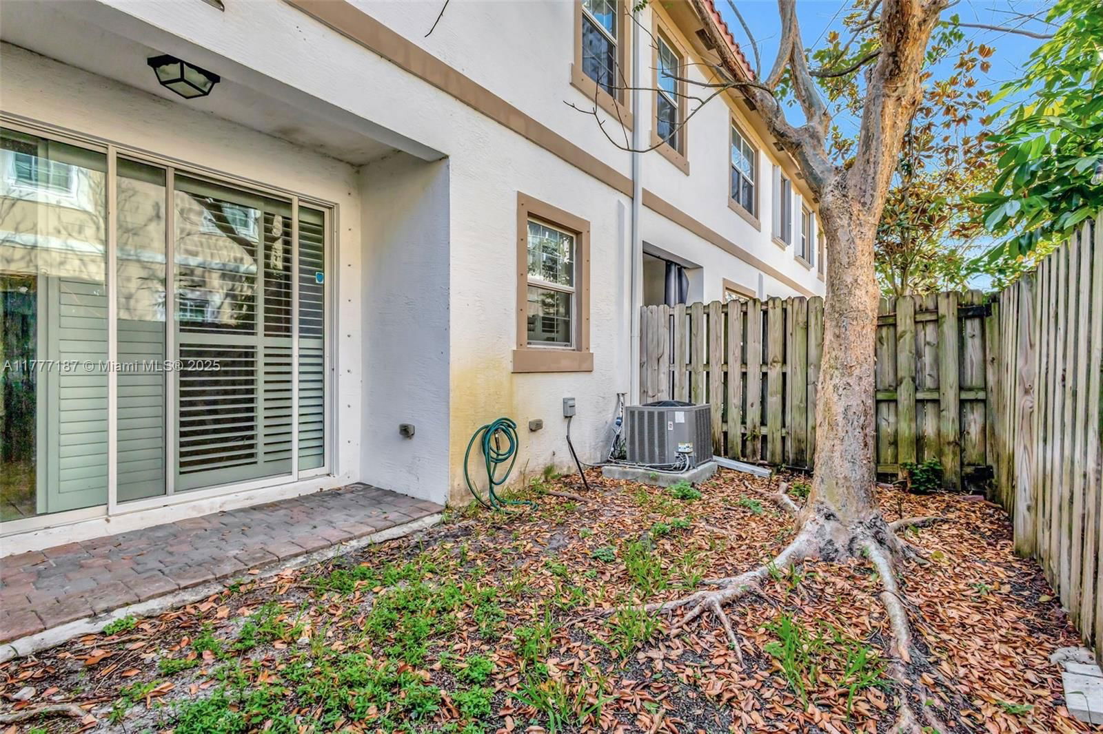 Real estate property located at 4343 Chalmers Ln, Palm Beach, Charleston Commons, West Palm Beach, FL