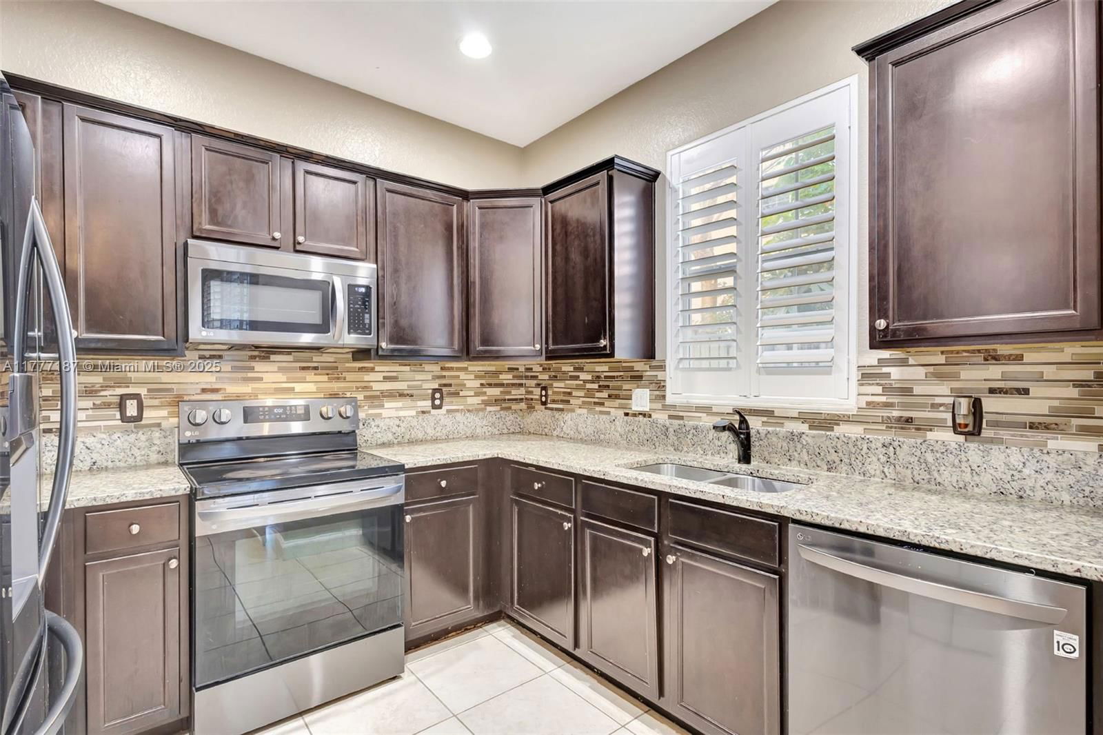 Real estate property located at 4343 Chalmers Ln, Palm Beach, Charleston Commons, West Palm Beach, FL