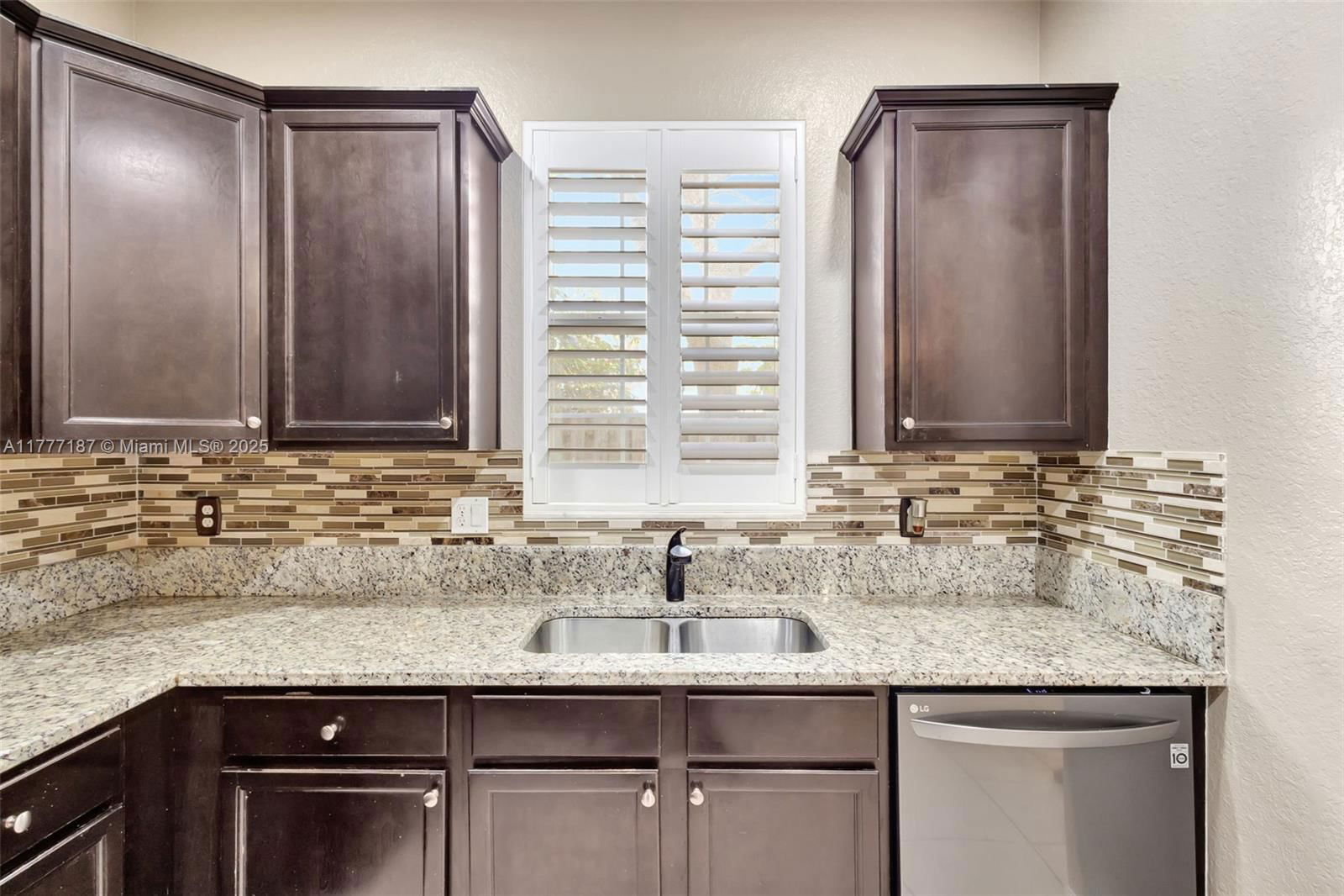 Real estate property located at 4343 Chalmers Ln, Palm Beach, Charleston Commons, West Palm Beach, FL
