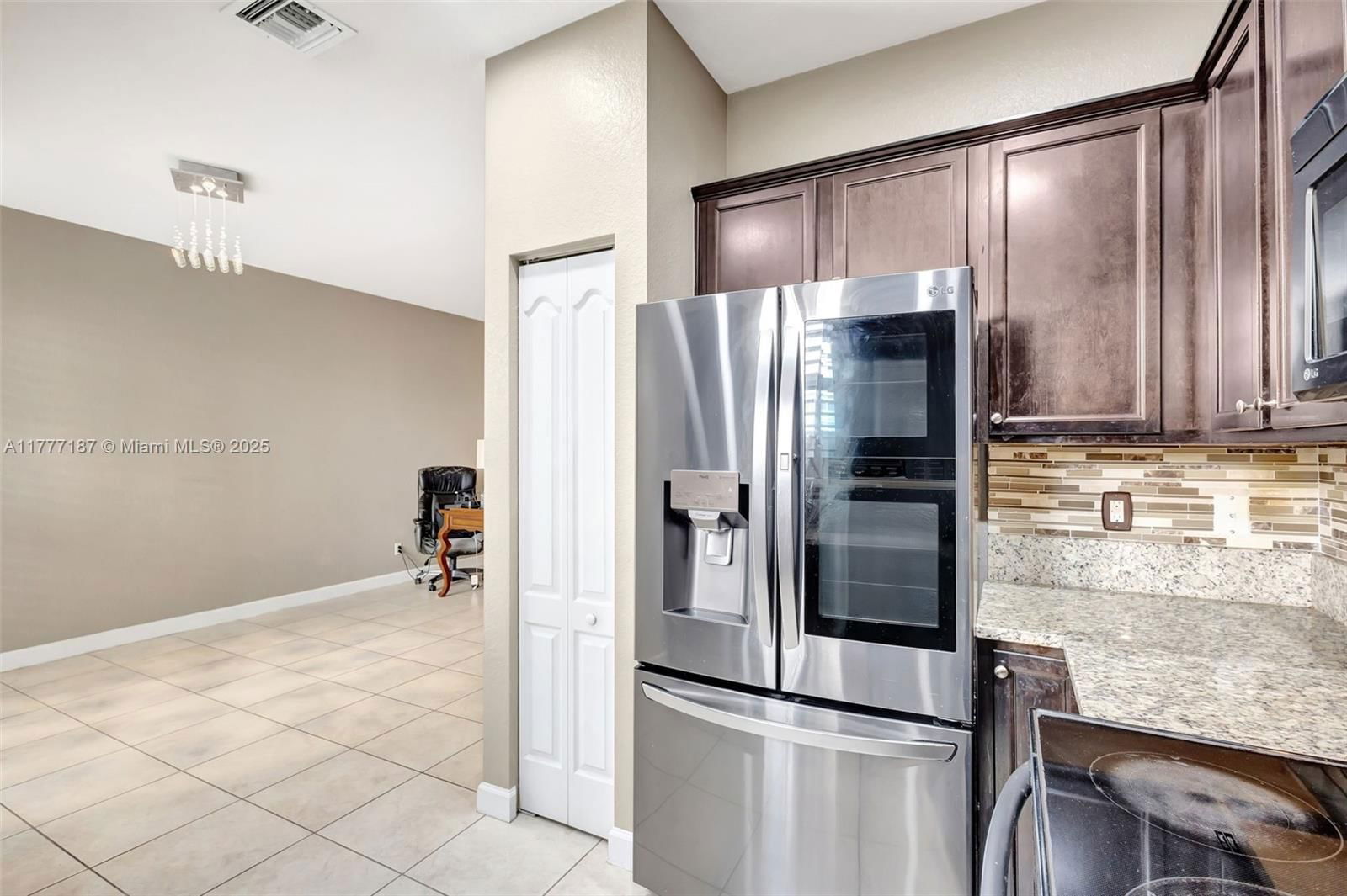 Real estate property located at 4343 Chalmers Ln, Palm Beach, Charleston Commons, West Palm Beach, FL