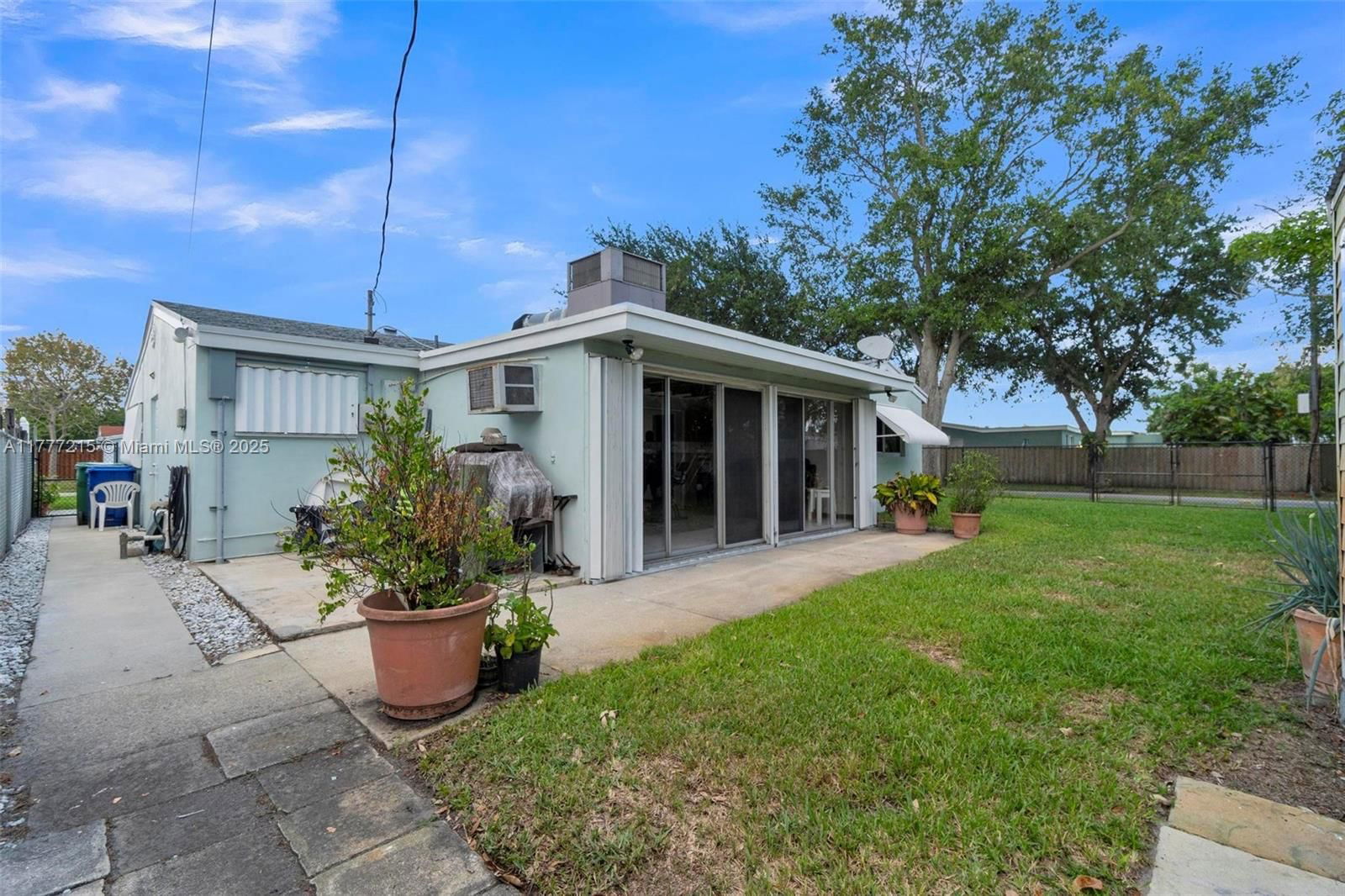 Real estate property located at 6980 27th Ct, Broward, Miramar Sec 4, Miramar, FL