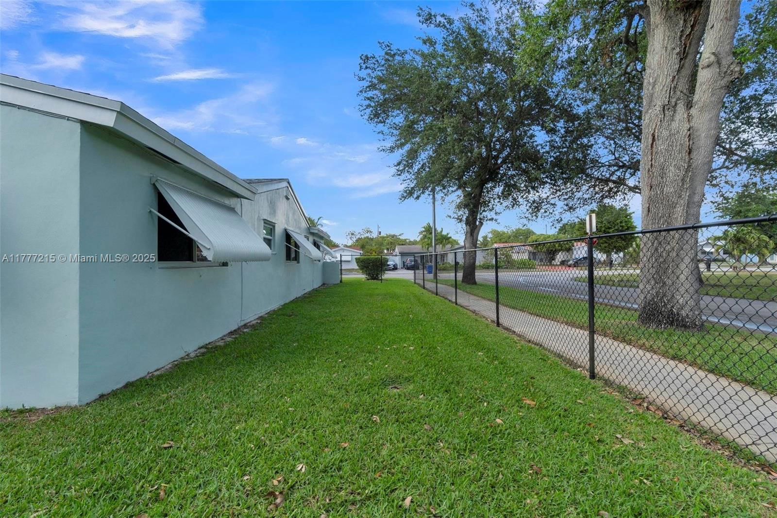 Real estate property located at 6980 27th Ct, Broward, Miramar Sec 4, Miramar, FL