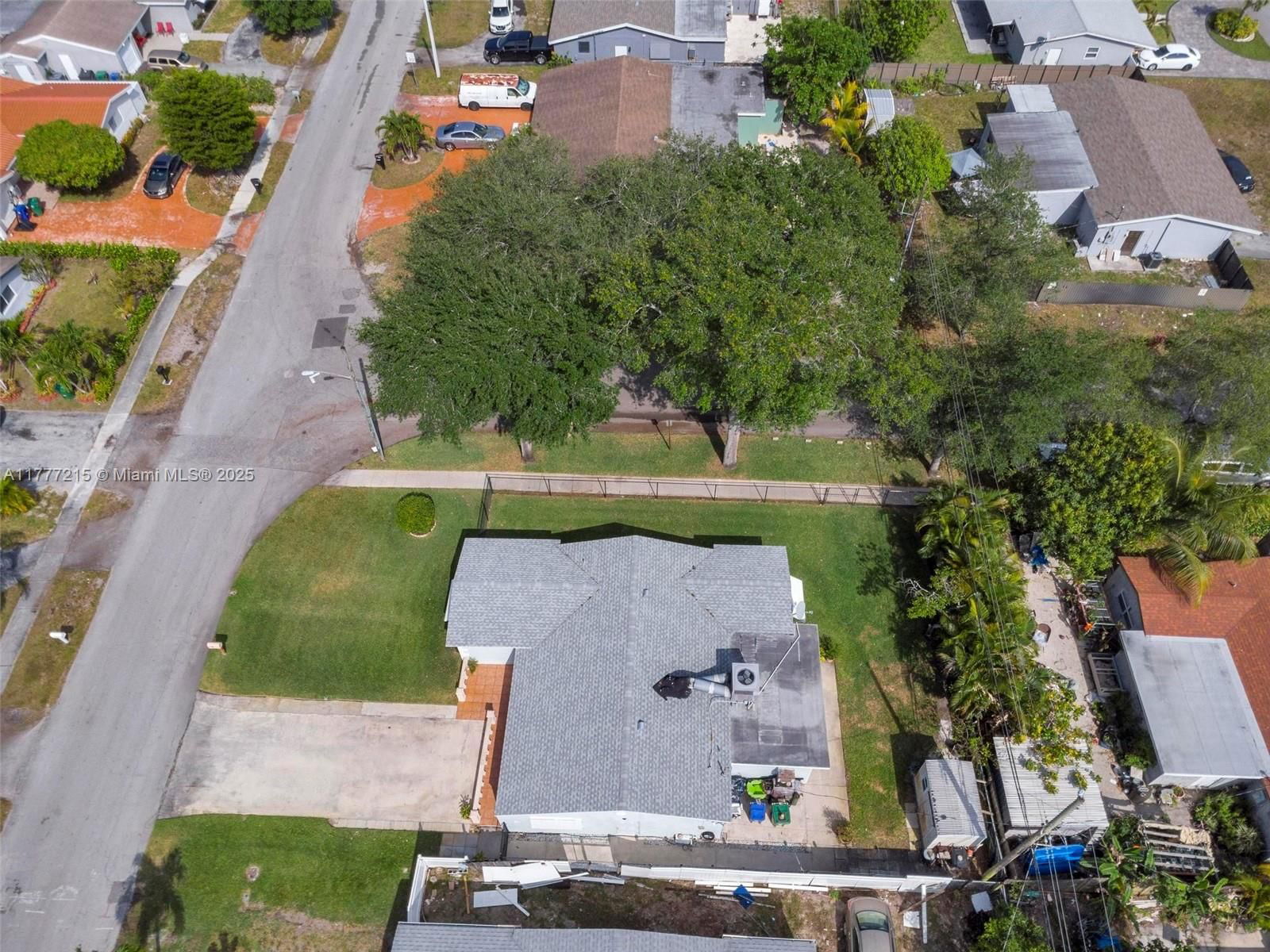 Real estate property located at 6980 27th Ct, Broward, Miramar Sec 4, Miramar, FL