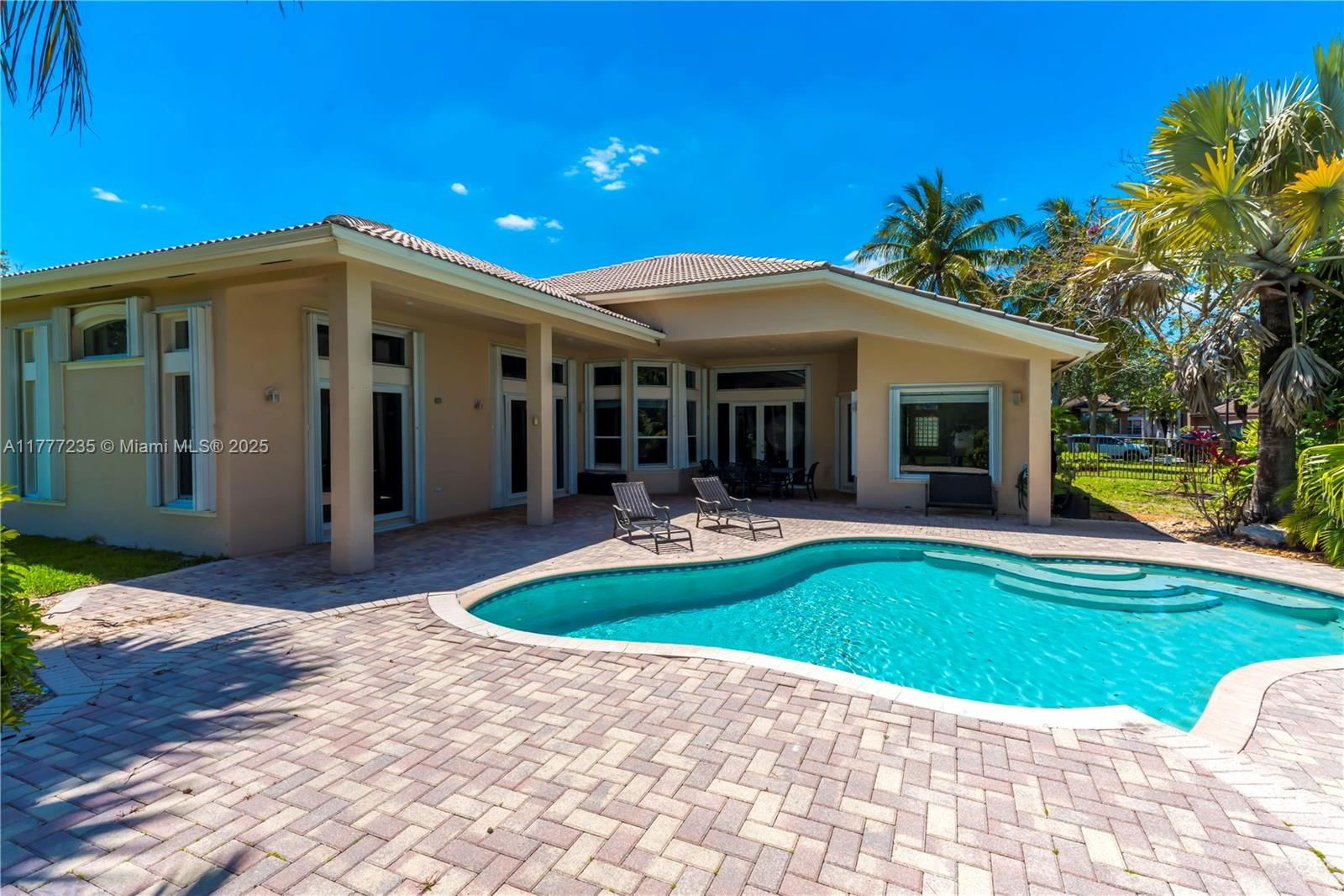 Real estate property located at 3432 Dovecote Meadow Ln, Broward, Long Lake Ranches Plat Tw, Davie, FL