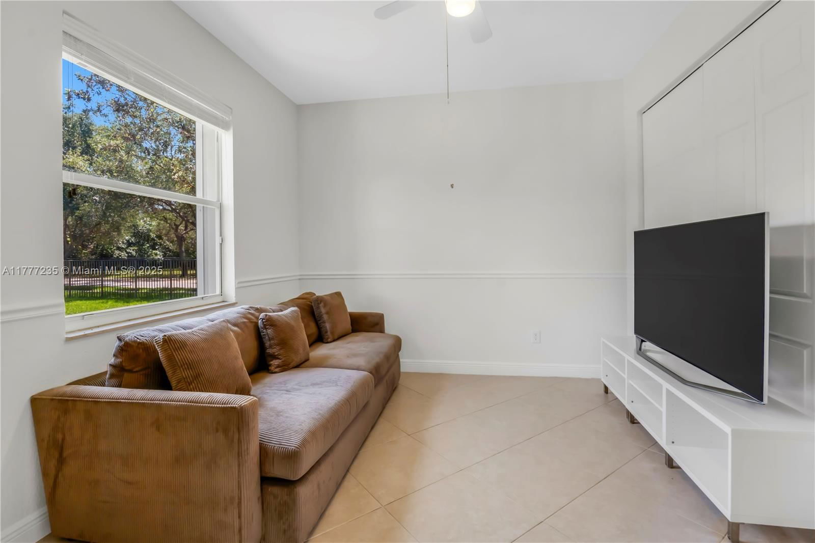 Real estate property located at 3432 Dovecote Meadow Ln, Broward, Long Lake Ranches Plat Tw, Davie, FL