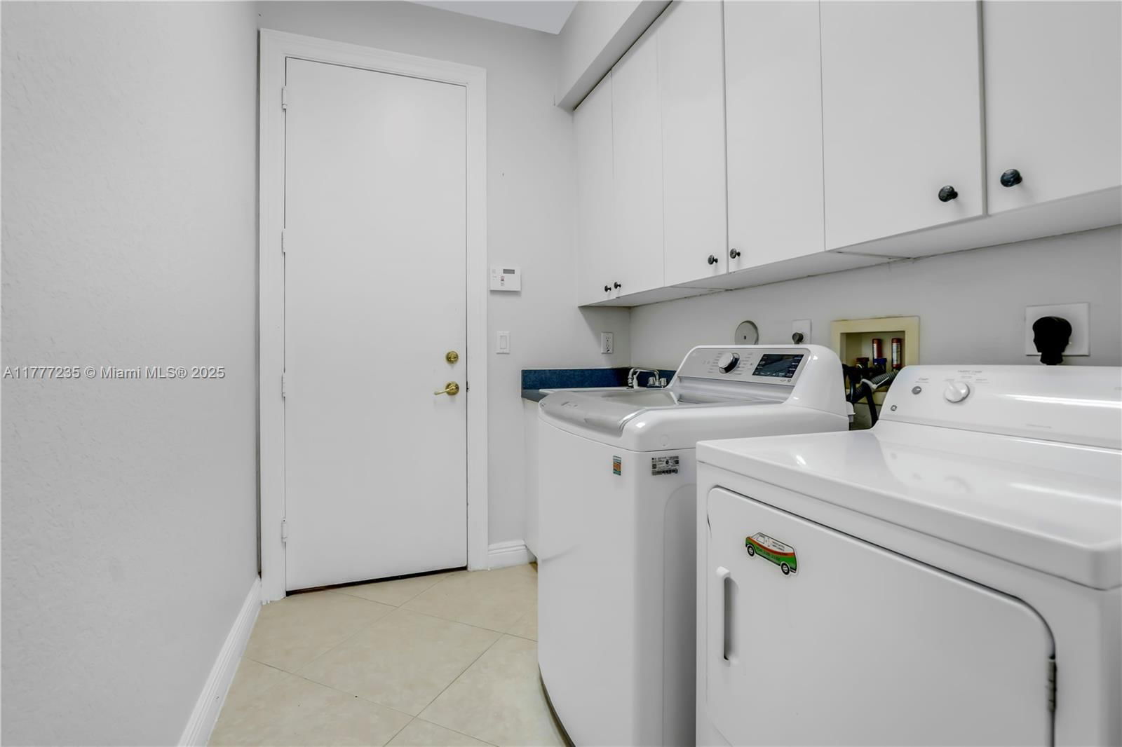 Real estate property located at 3432 Dovecote Meadow Ln, Broward, Long Lake Ranches Plat Tw, Davie, FL