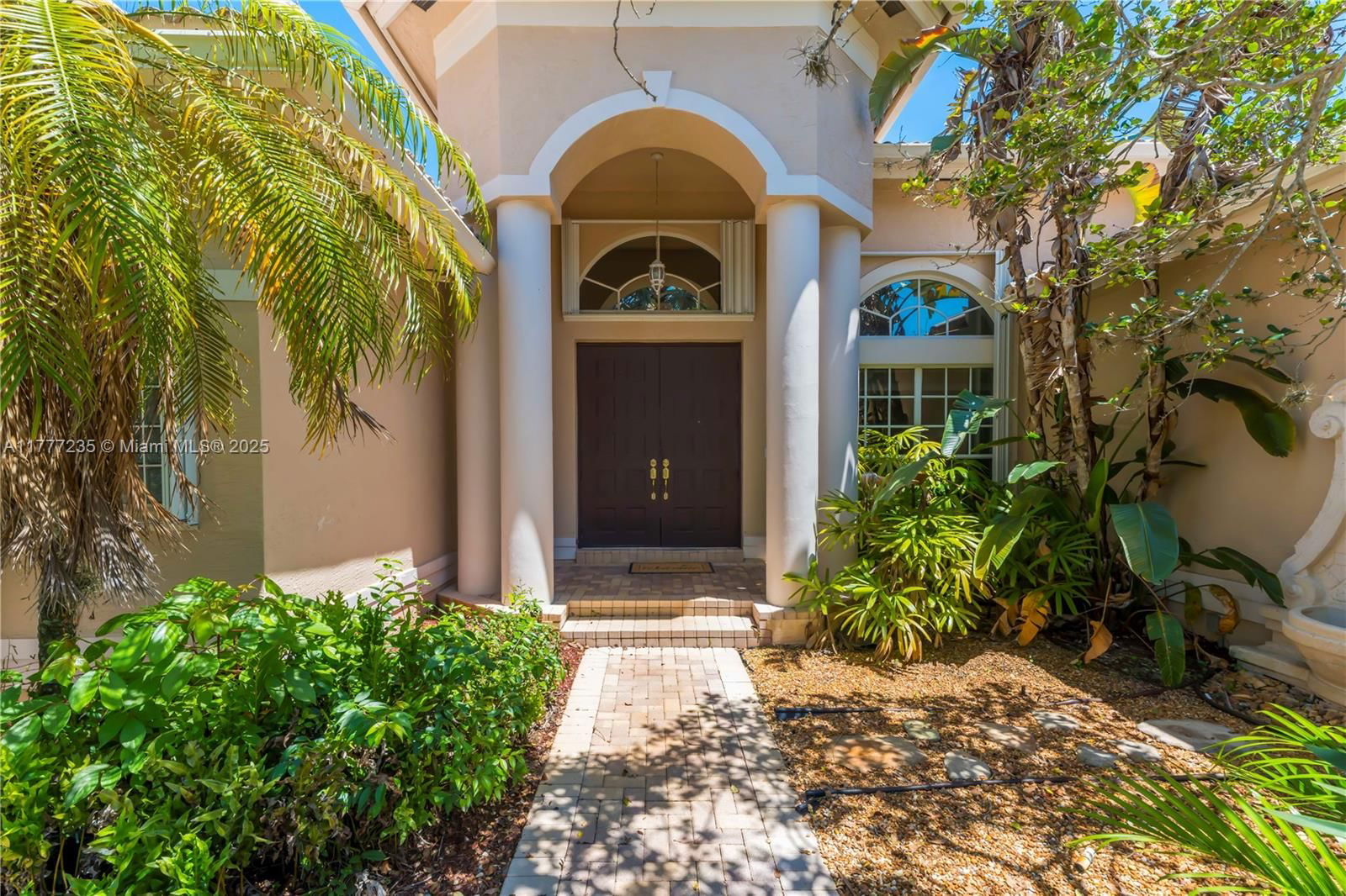 Real estate property located at 3432 Dovecote Meadow Ln, Broward, Long Lake Ranches Plat Tw, Davie, FL