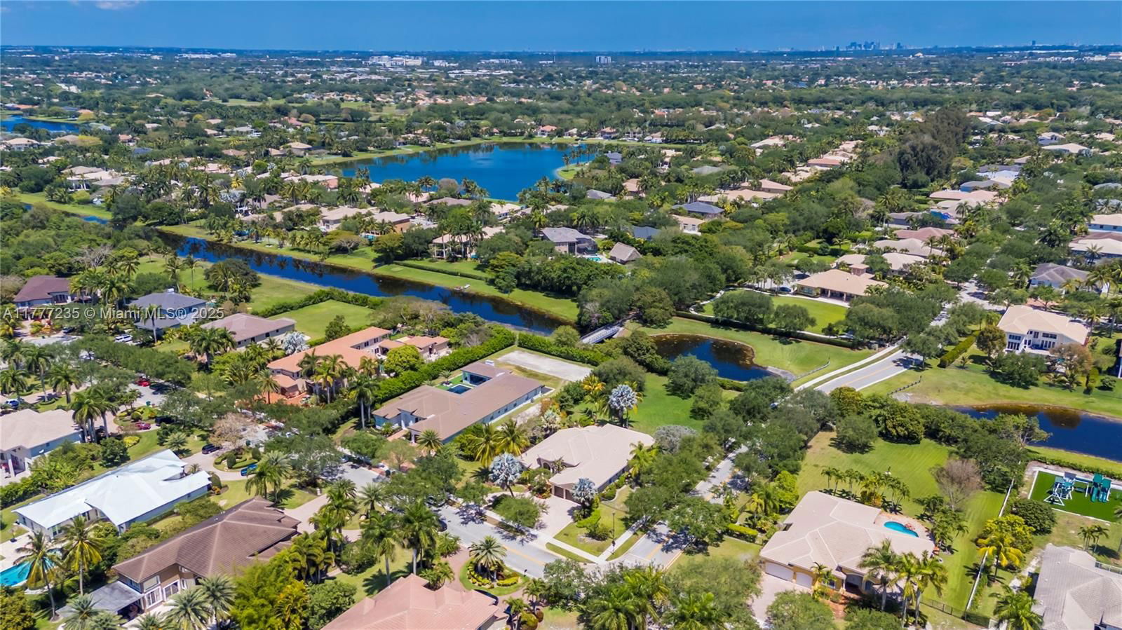 Real estate property located at 3432 Dovecote Meadow Ln, Broward, Long Lake Ranches Plat Tw, Davie, FL