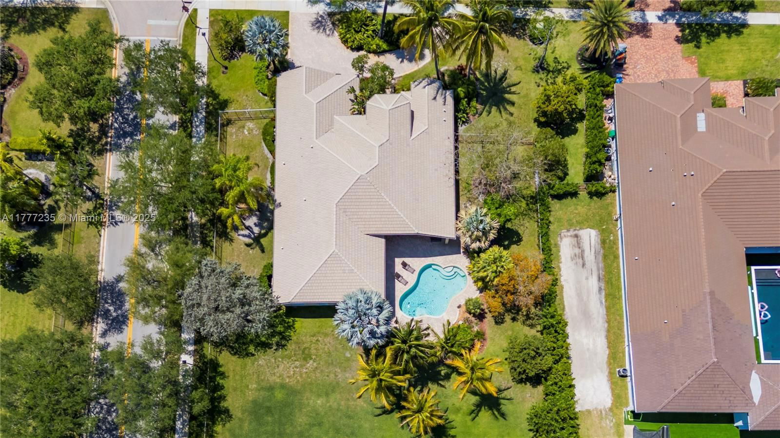 Real estate property located at 3432 Dovecote Meadow Ln, Broward, Long Lake Ranches Plat Tw, Davie, FL