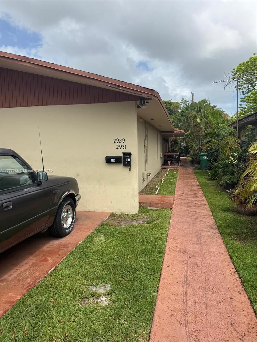 Real estate property located at 2929 22nd Ct, Miami-dade, Glenhaven, Miami, FL