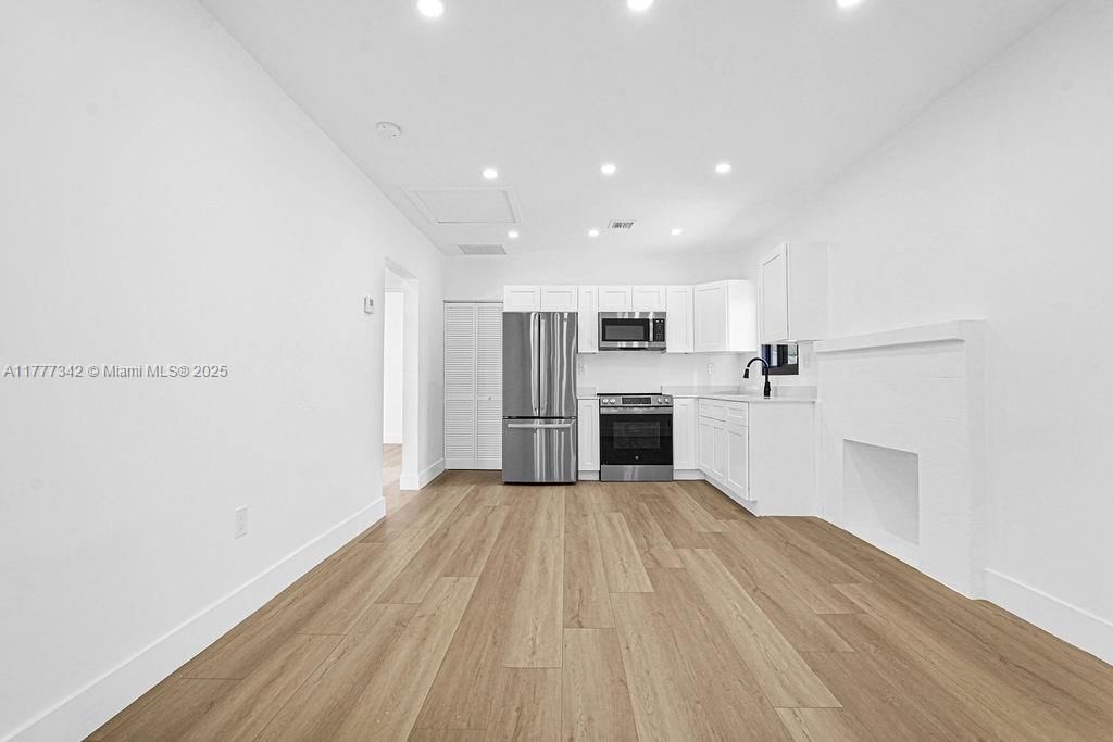 Real estate property located at 3040 13th Ave, Miami-dade, West End Park Amd Pl, Miami, FL