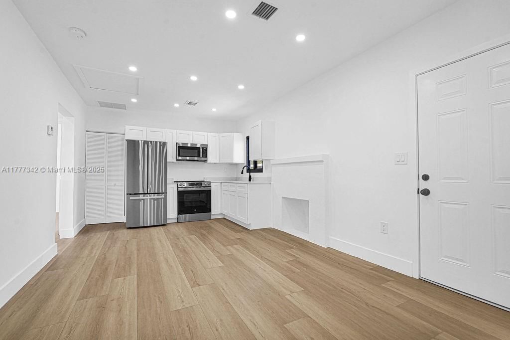 Real estate property located at 3040 13th Ave, Miami-dade, West End Park Amd Pl, Miami, FL