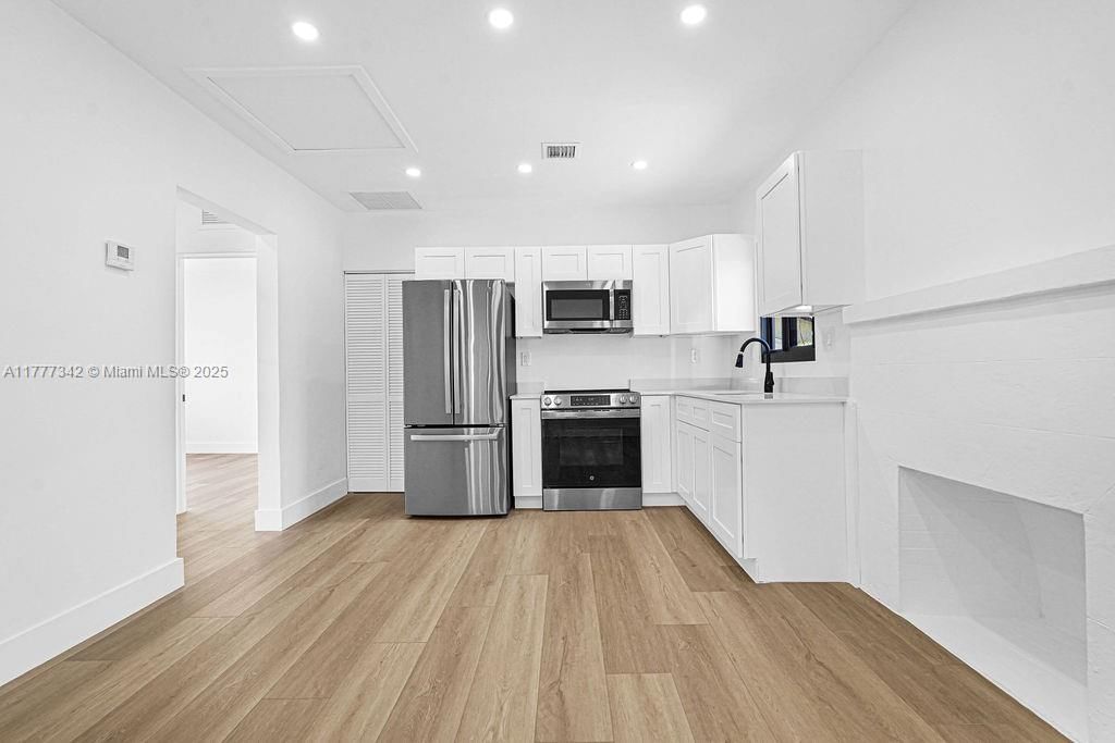 Real estate property located at 3040 13th Ave, Miami-dade, West End Park Amd Pl, Miami, FL