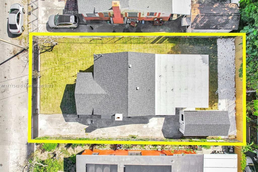 Real estate property located at 3040 13th Ave, Miami-dade, West End Park Amd Pl, Miami, FL