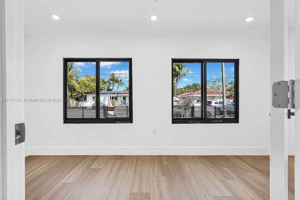 Real estate property located at 3040 13th Ave, Miami-dade, West End Park Amd Pl, Miami, FL