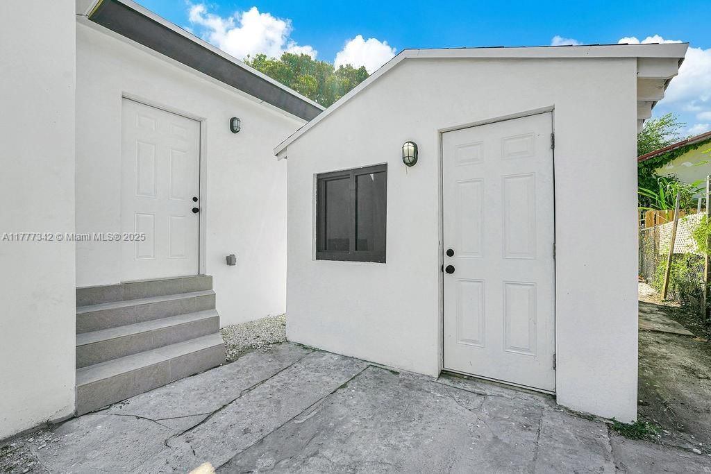 Real estate property located at 3040 13th Ave, Miami-dade, West End Park Amd Pl, Miami, FL