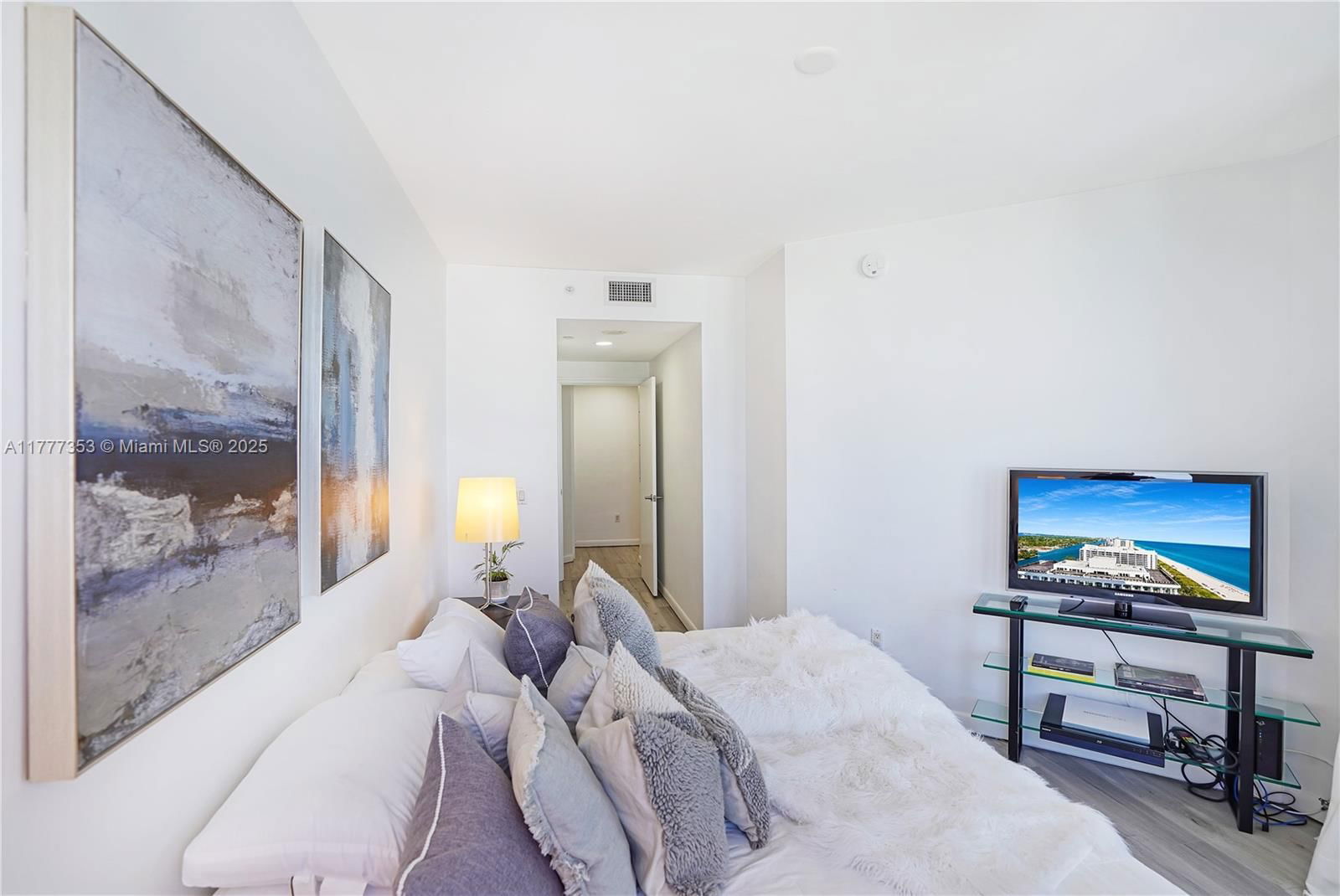Real estate property located at 4779 Collins Ave #2908, Miami-dade, Blue Diamond Condo, Miami Beach, FL