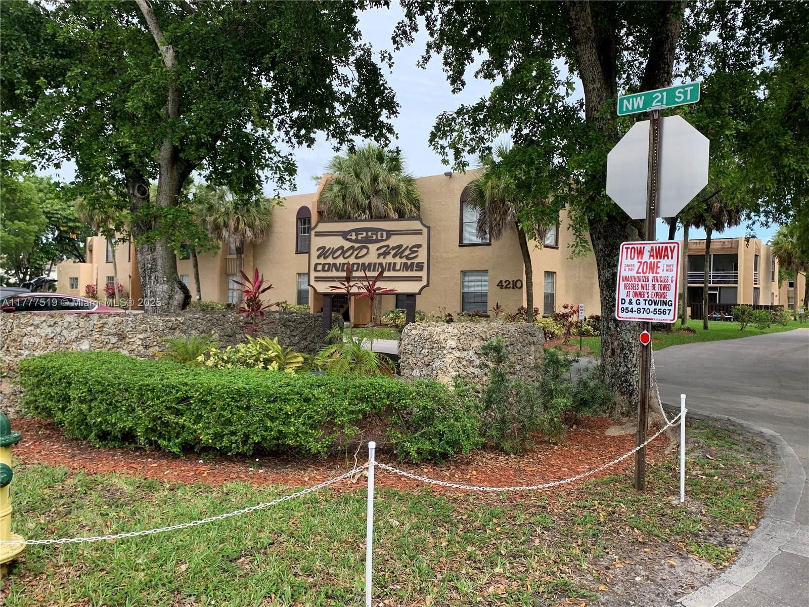 Real estate property located at 4210 21st St #102, Broward, Wood Hue Ii Condo, Lauderhill, FL