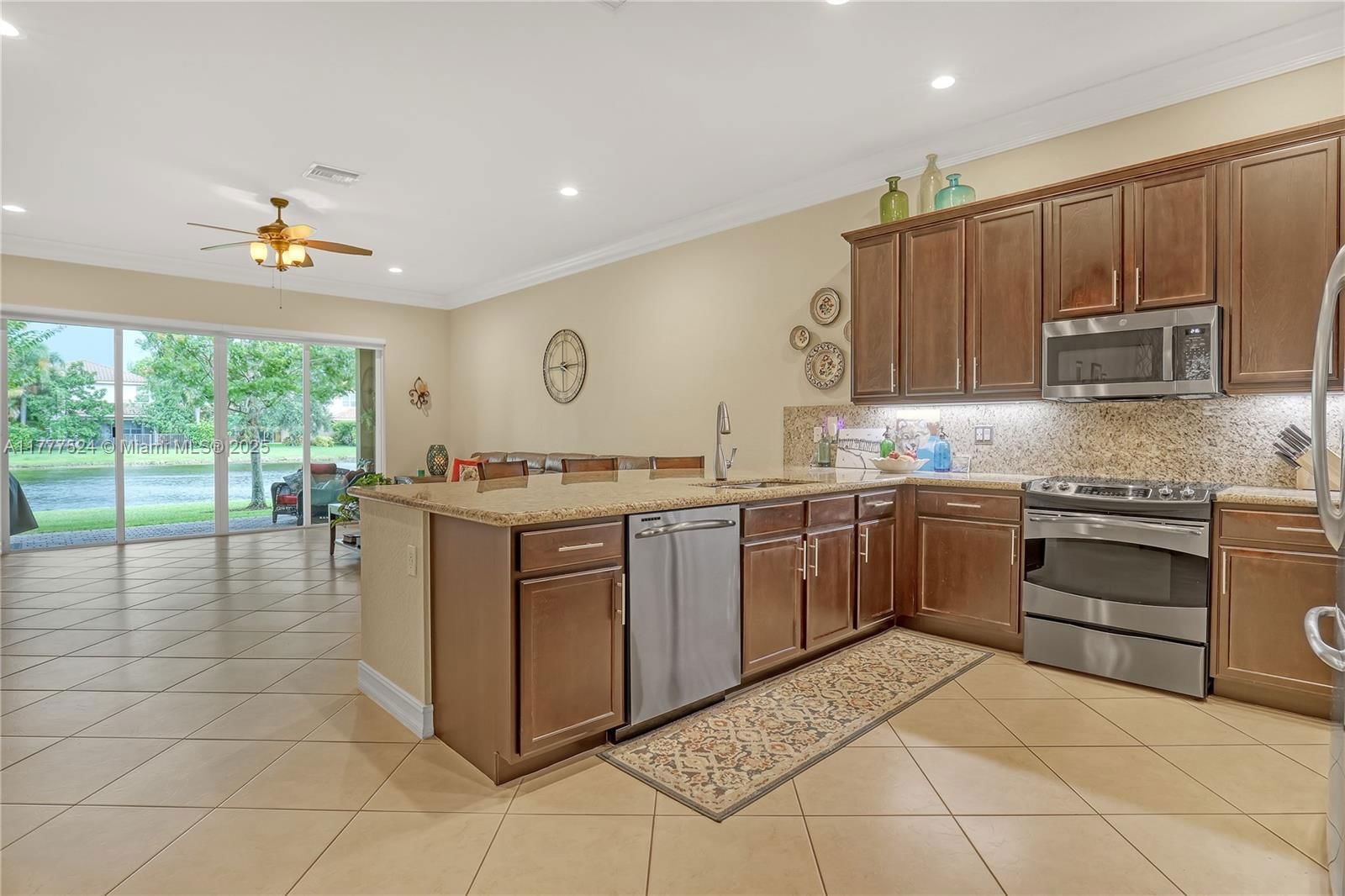 Real estate property located at 8420 Calabria Lakes Dr, Palm Beach, Trails At Canyon 1, Boynton Beach, FL