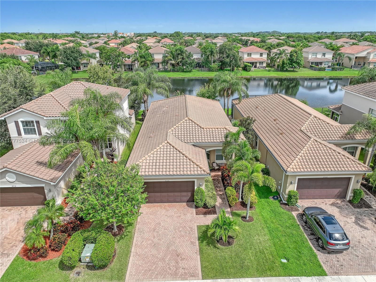 Real estate property located at 8420 Calabria Lakes Dr, Palm Beach, Trails At Canyon 1, Boynton Beach, FL