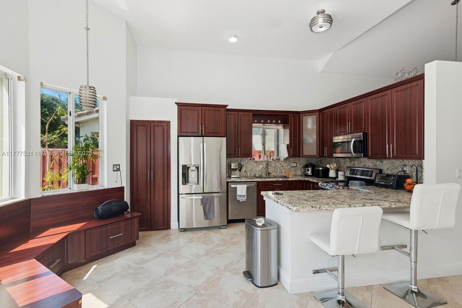 Real estate property located at 2016 19th St, Miami-dade, Shores At Keys Gate, Homestead, FL