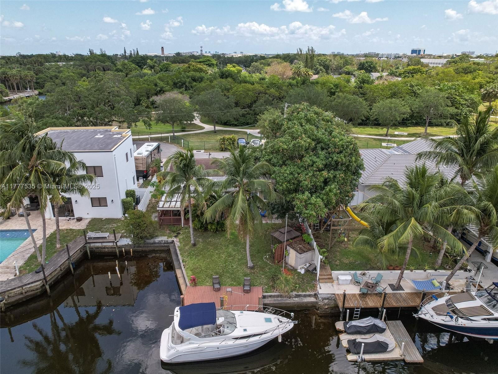 Real estate property located at 4396 25th Ter, Broward, Marshalls Everglade, Dania Beach, FL