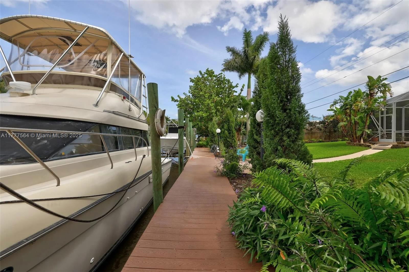 Real estate property located at 516 South Carolina Dr, Martin, Palmetto Harbor, Stuart, FL