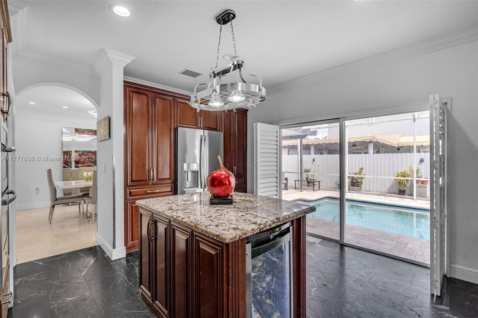 Real estate property located at 16075 149th Ter, Miami-dade, Shoreway Sub, Miami, FL