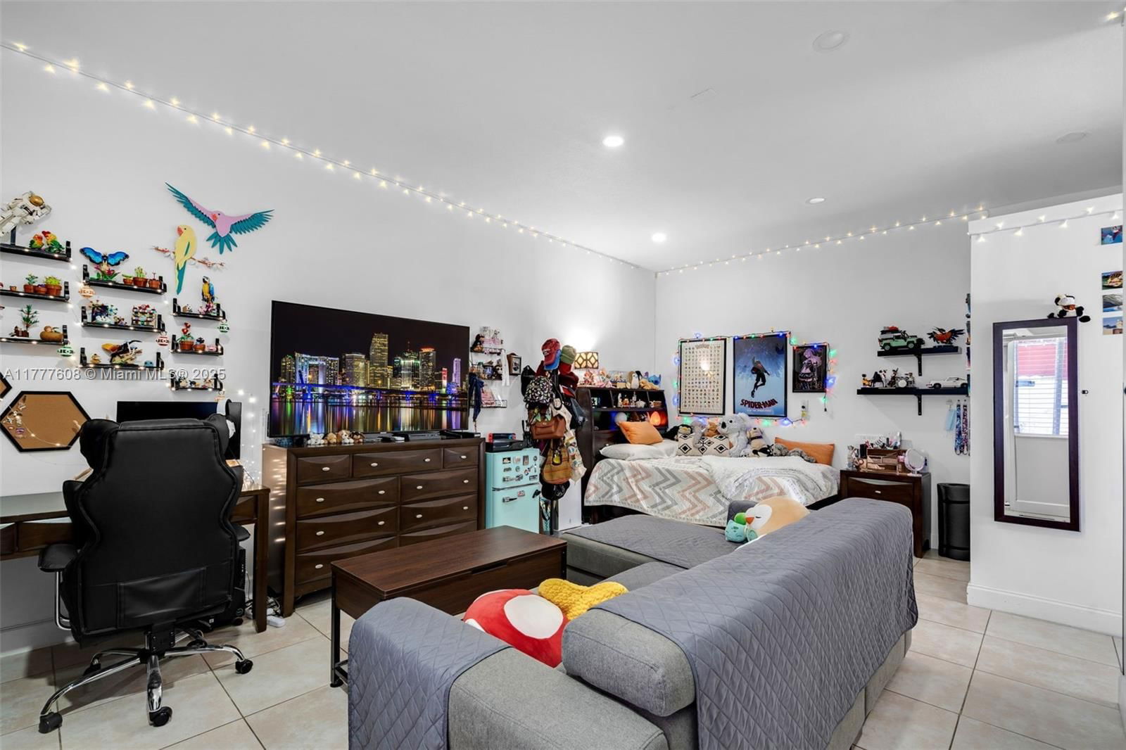 Real estate property located at 16075 149th Ter, Miami-dade, Shoreway Sub, Miami, FL