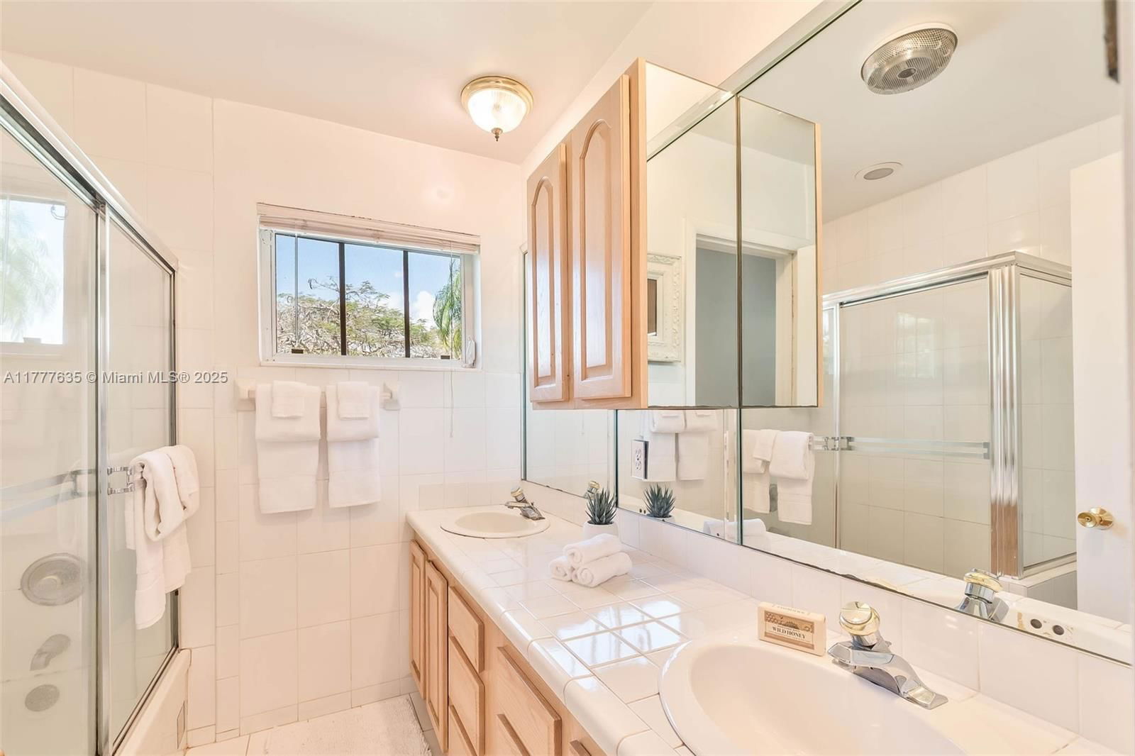 Real estate property located at 13925 74th Ave, Miami-dade, Pine Mnr Ests, Palmetto Bay, FL