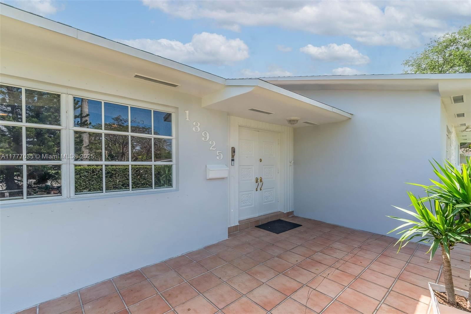 Real estate property located at 13925 74th Ave, Miami-dade, Pine Mnr Ests, Palmetto Bay, FL