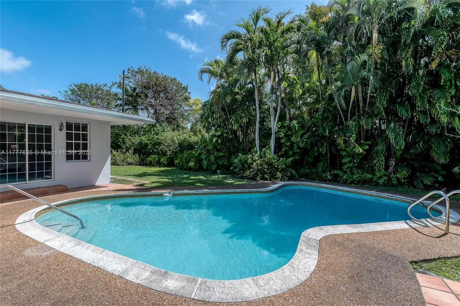 Real estate property located at 13925 74th Ave, Miami-dade, Pine Mnr Ests, Palmetto Bay, FL