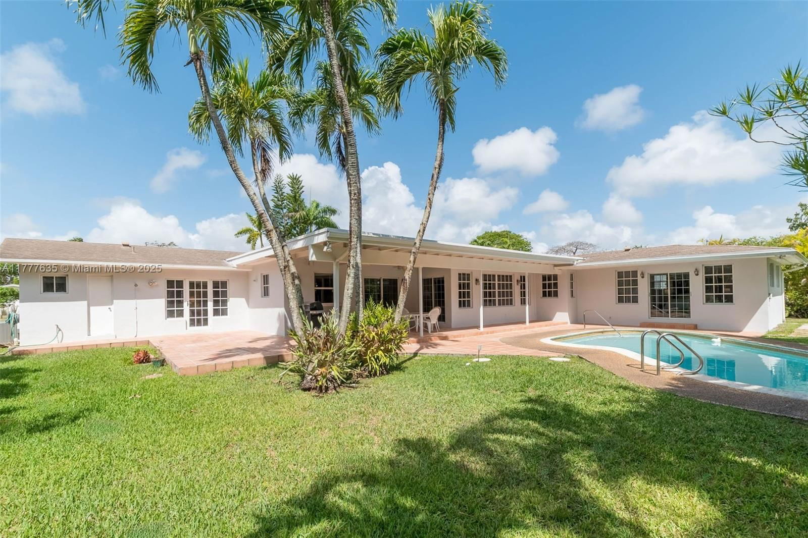 Real estate property located at 13925 74th Ave, Miami-dade, Pine Mnr Ests, Palmetto Bay, FL