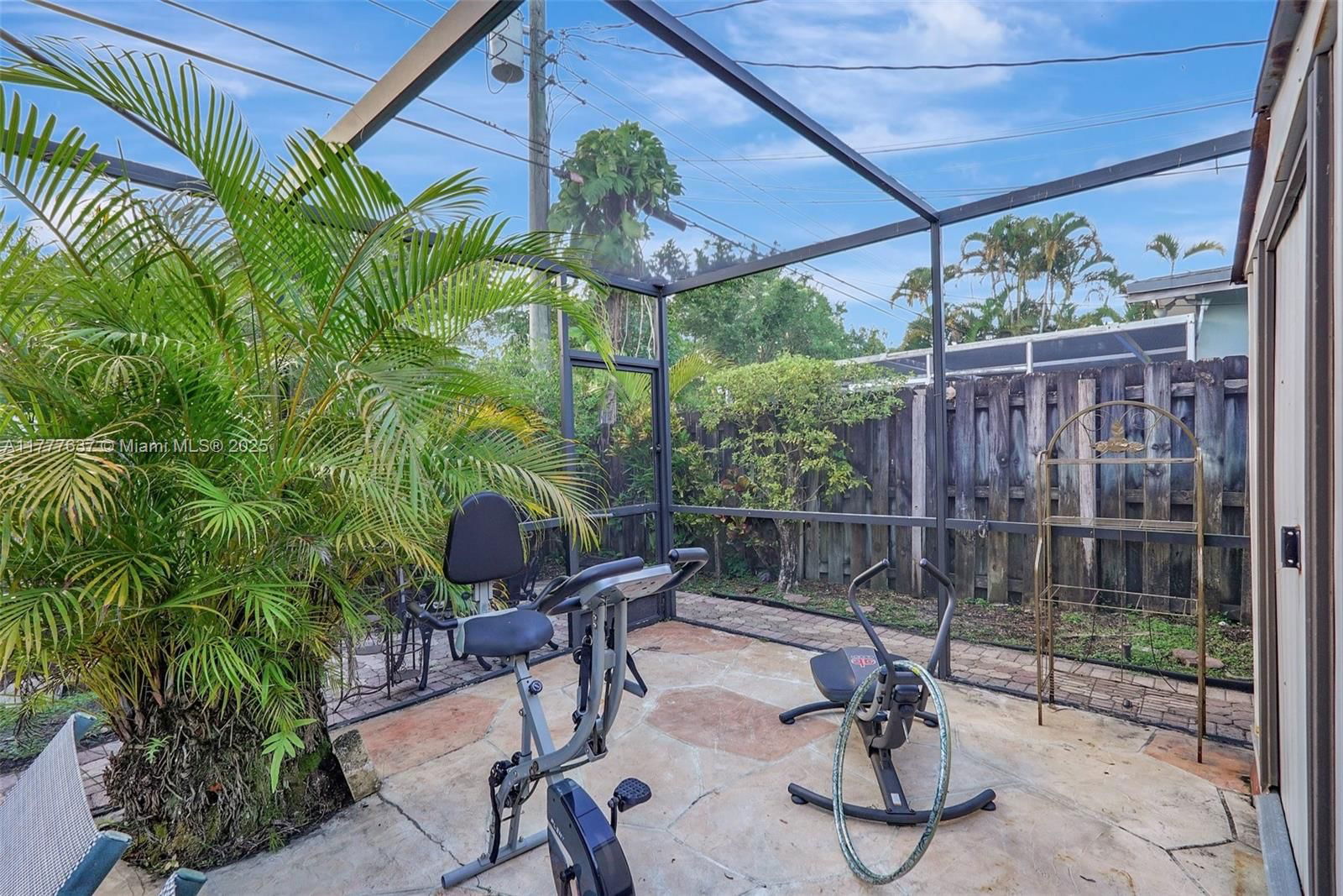 Real estate property located at 3842 68th Ave, Broward, Miramar Isles Sec 7, Miramar, FL