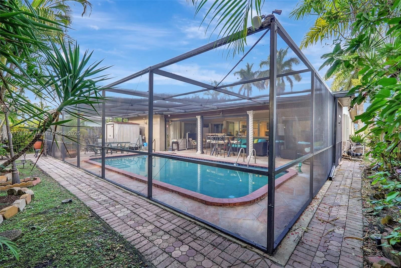 Real estate property located at 3842 68th Ave, Broward, Miramar Isles Sec 7, Miramar, FL