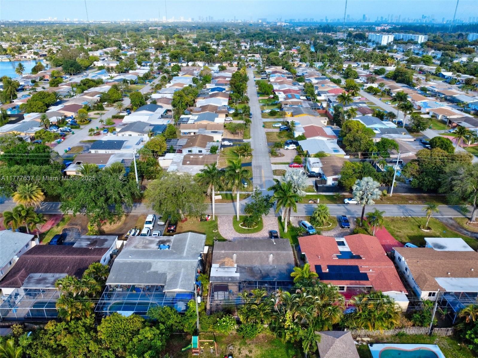 Real estate property located at 3842 68th Ave, Broward, Miramar Isles Sec 7, Miramar, FL