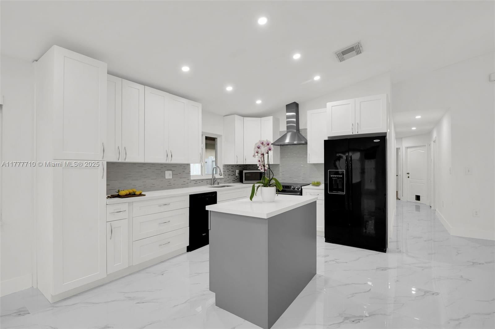 Real estate property located at 17663 5th St, Broward, Silver Lakes At Pembroke, Pembroke Pines, FL