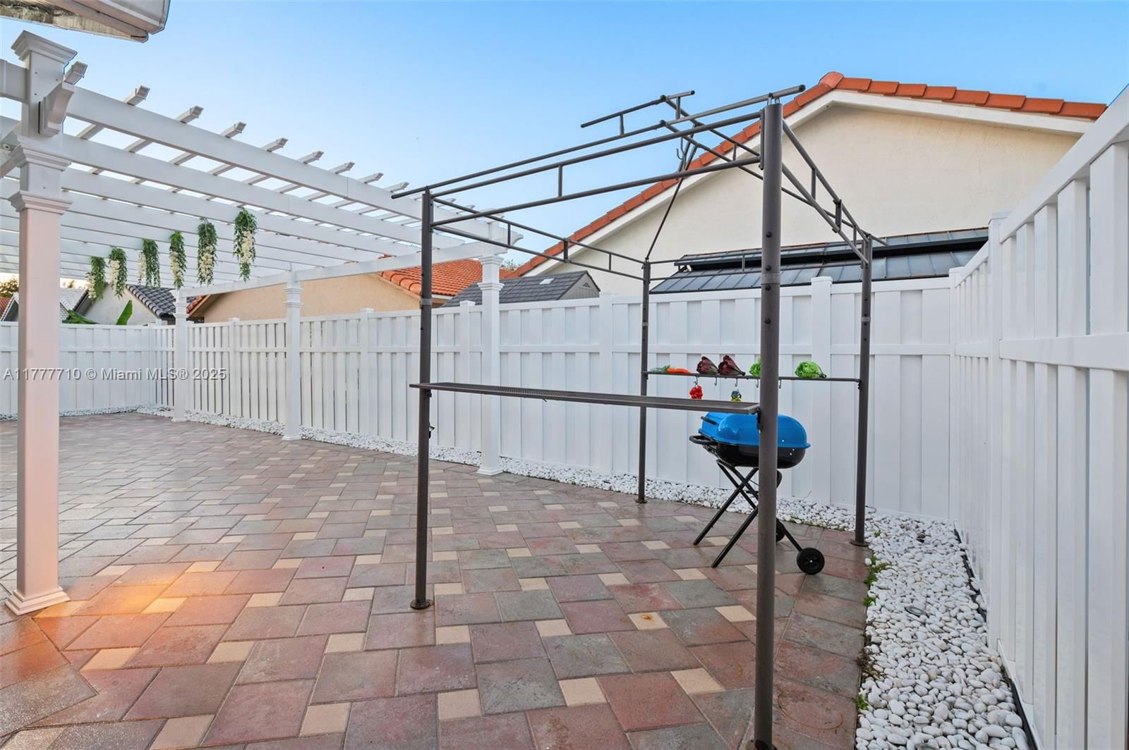 Real estate property located at 17663 5th St, Broward, Silver Lakes At Pembroke, Pembroke Pines, FL