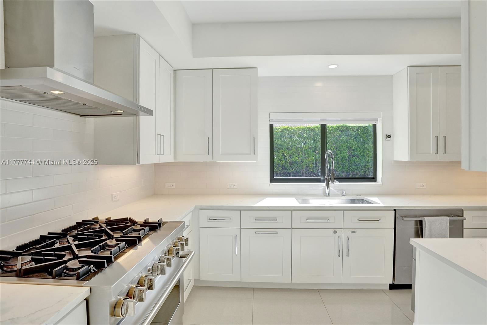 Real estate property located at 620 17th Ter, Broward, Victoria Park Corr Amen P, Fort Lauderdale, FL