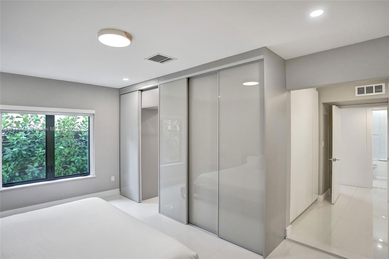 Real estate property located at 620 17th Ter, Broward, Victoria Park Corr Amen P, Fort Lauderdale, FL