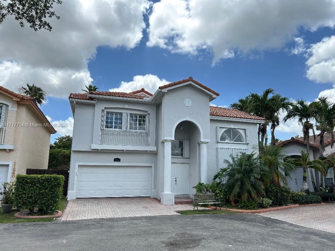 Real estate property located at , Miami-dade, Doral Isles Cayman, Doral, FL