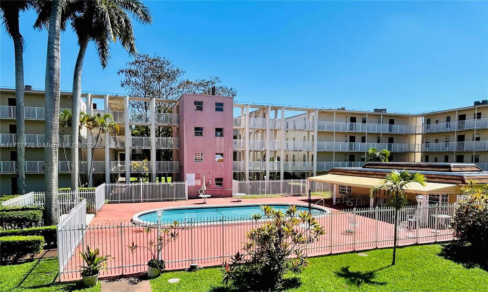 Real estate property located at 2800 56th Ave G207, Broward, Brookfield Square Condo, Lauderhill, FL