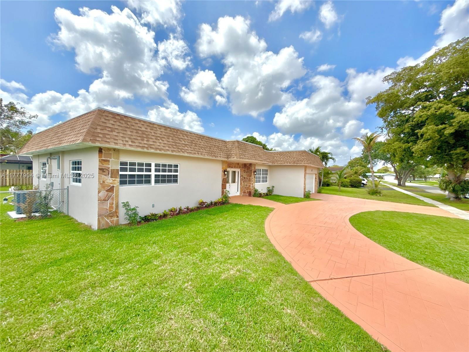 Real estate property located at 7480 14th St, Broward, Mirror Lake Estates Sec 8, Plantation, FL