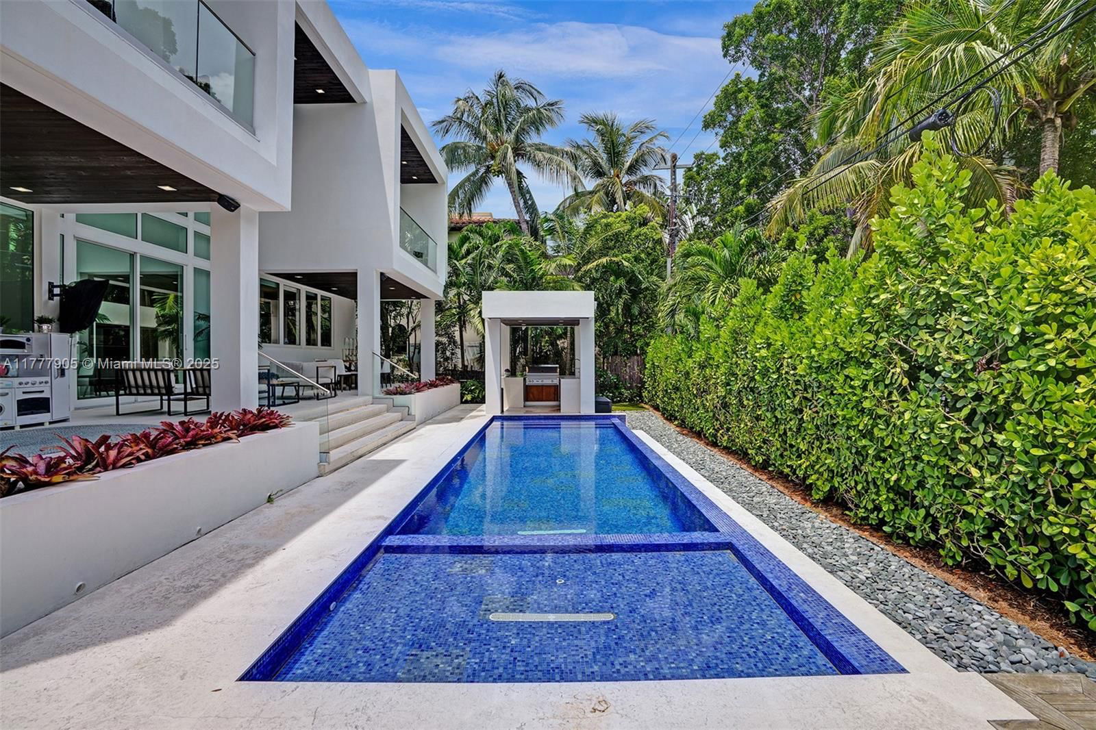 Real estate property located at 201 Buttonwood Dr, Miami-dade, Tropical Isle Homes Sub 4, Key Biscayne, FL
